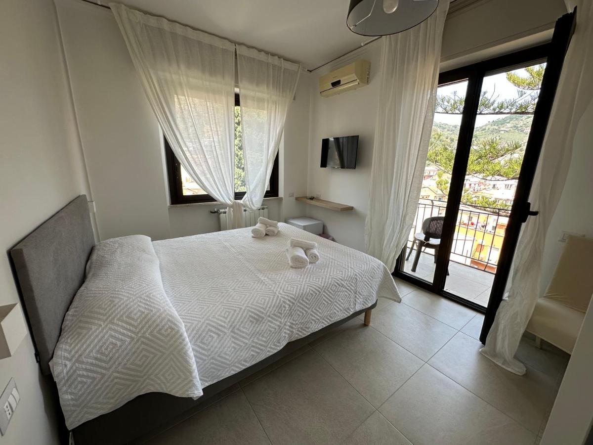 Mira Taormina Rooms Buitenkant foto